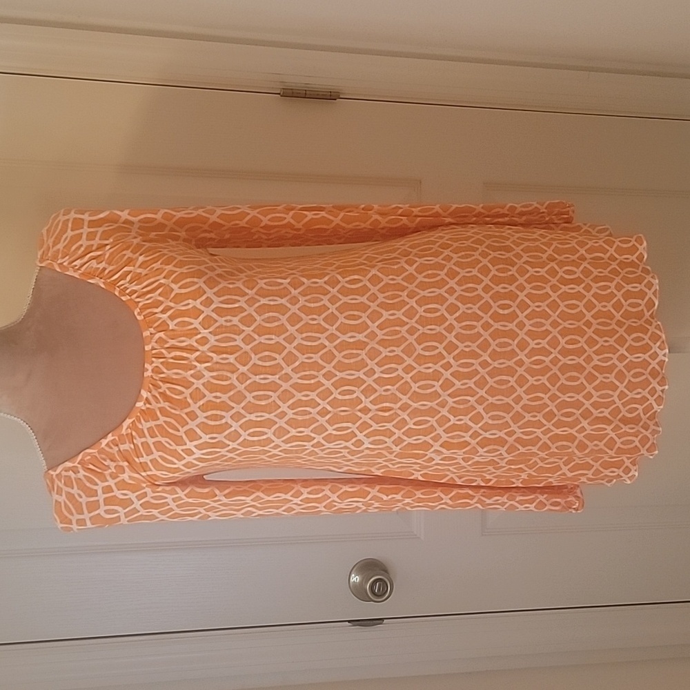 Charming Charlie Light Orange Geometric Pattern Tunic, NWOT, Size S